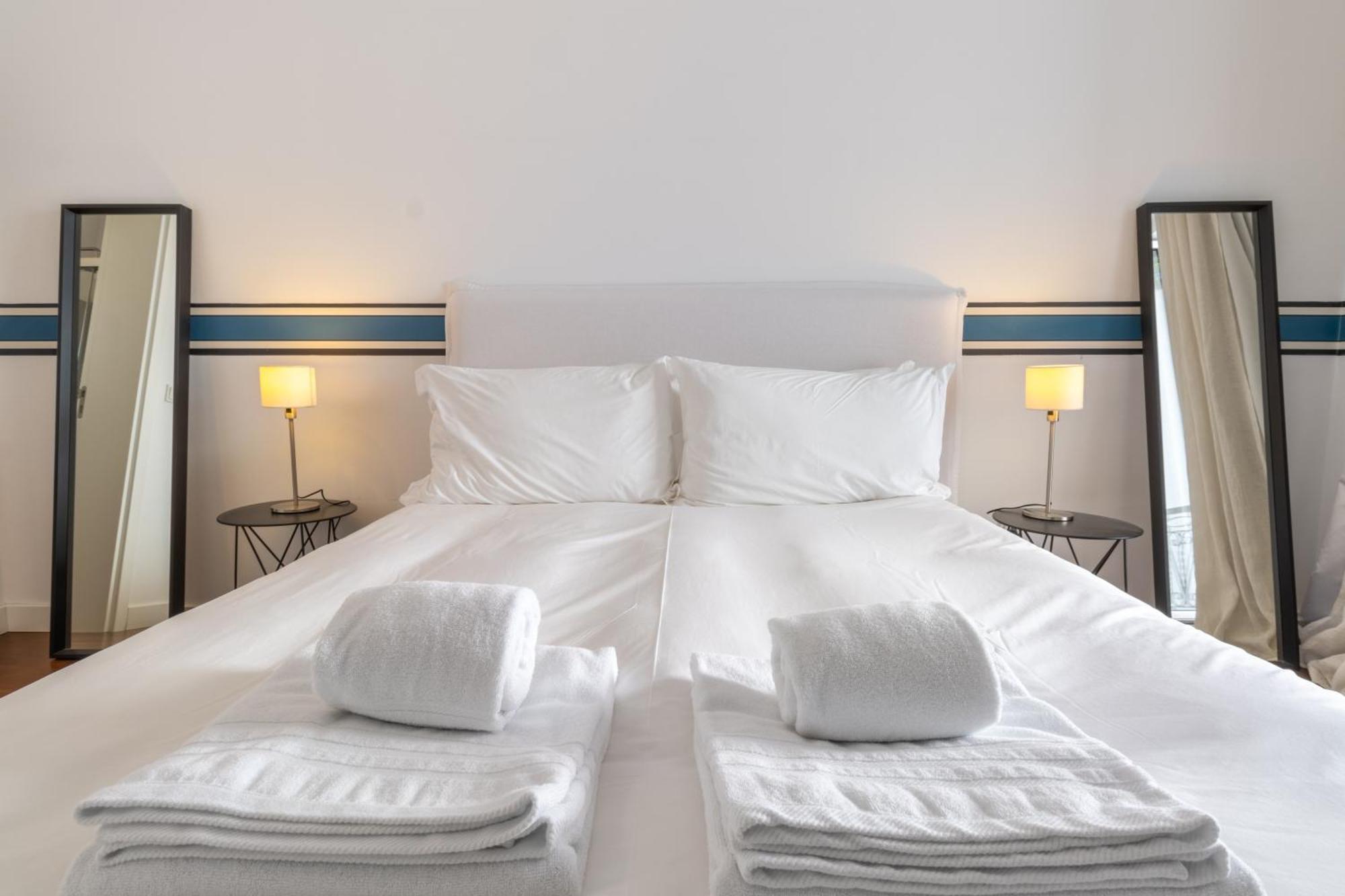 Apartment Spacious, Family Friendly 3br & 3wc. Ac/heating.