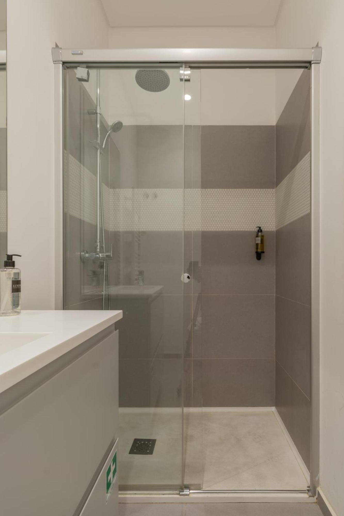 Spacious, Family Friendly 3br & 3wc. Ac/heating. * Lissabon