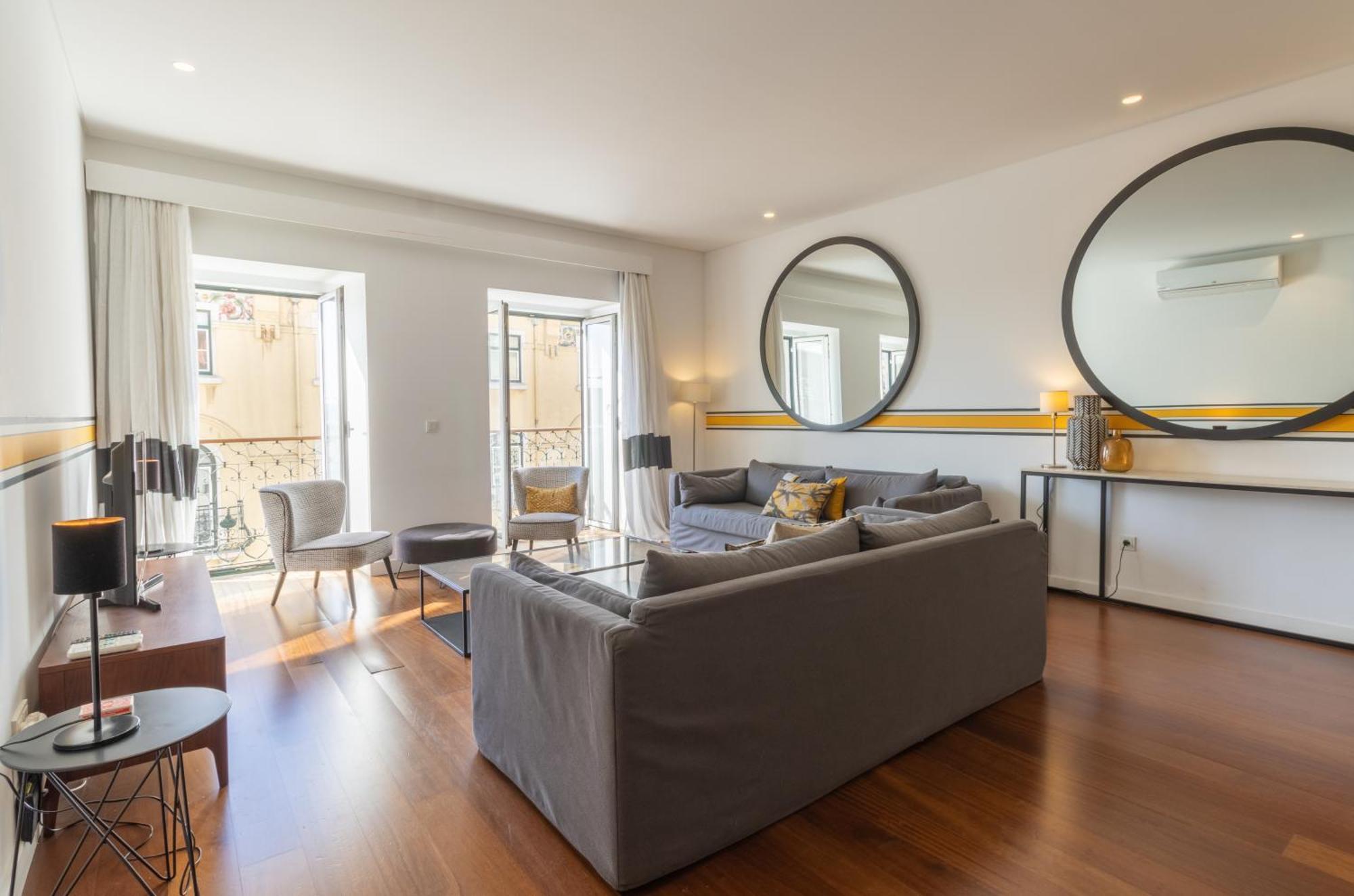 Apartment Spacious, Family Friendly 3br & 3wc. Ac/heating.